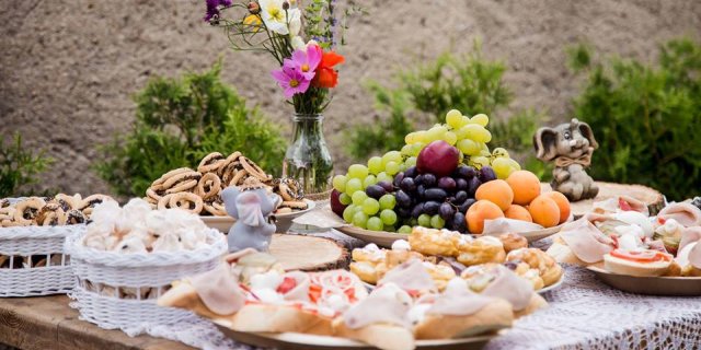 Proč upřednostnit svatební catering a podle čeho zvolit svatební kytice? Proč upřednostnit svatební catering a podle čeho zvolit svatební kytice?
